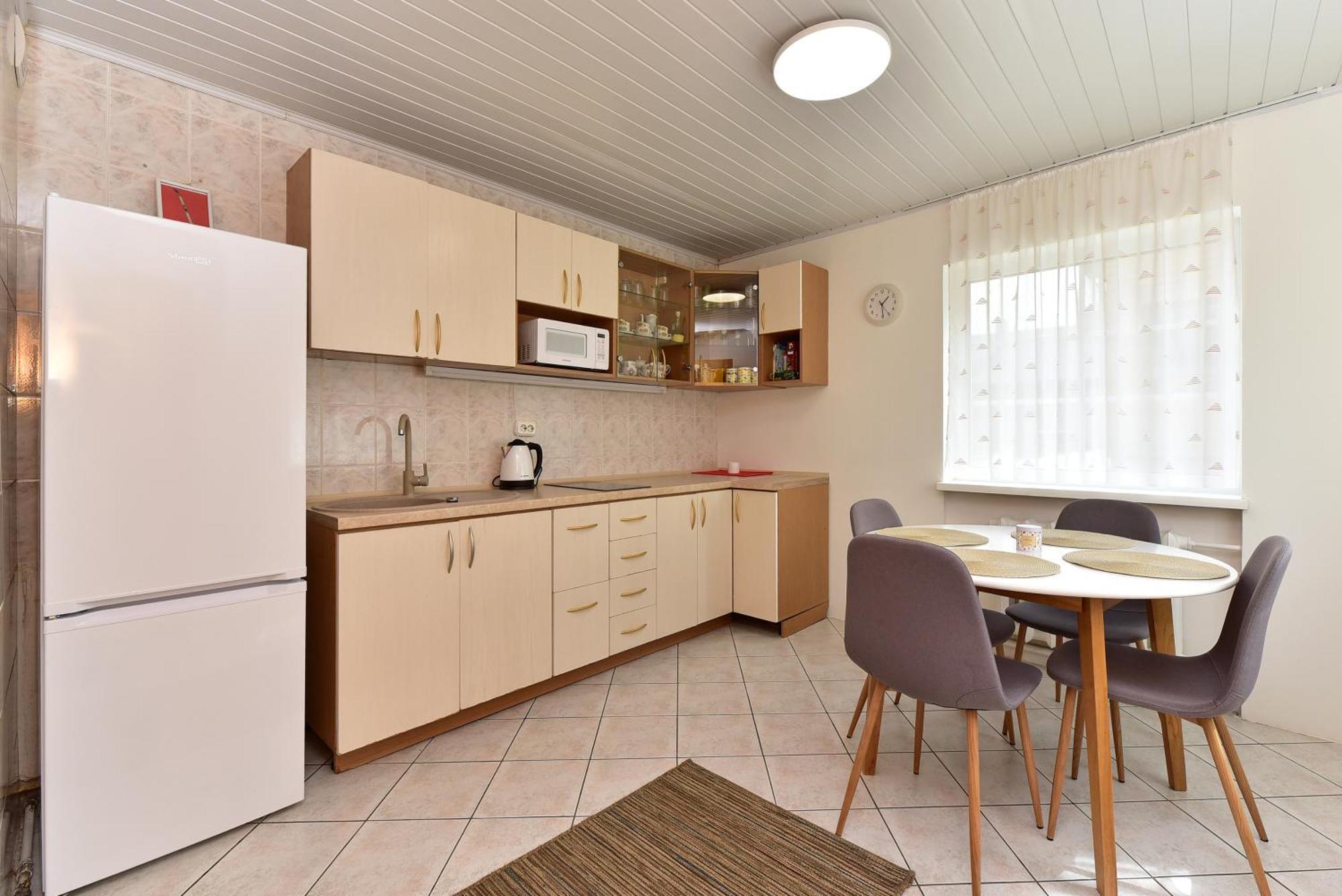 Augutes Zurlienes Apartamentai Trakai Exteriör bild