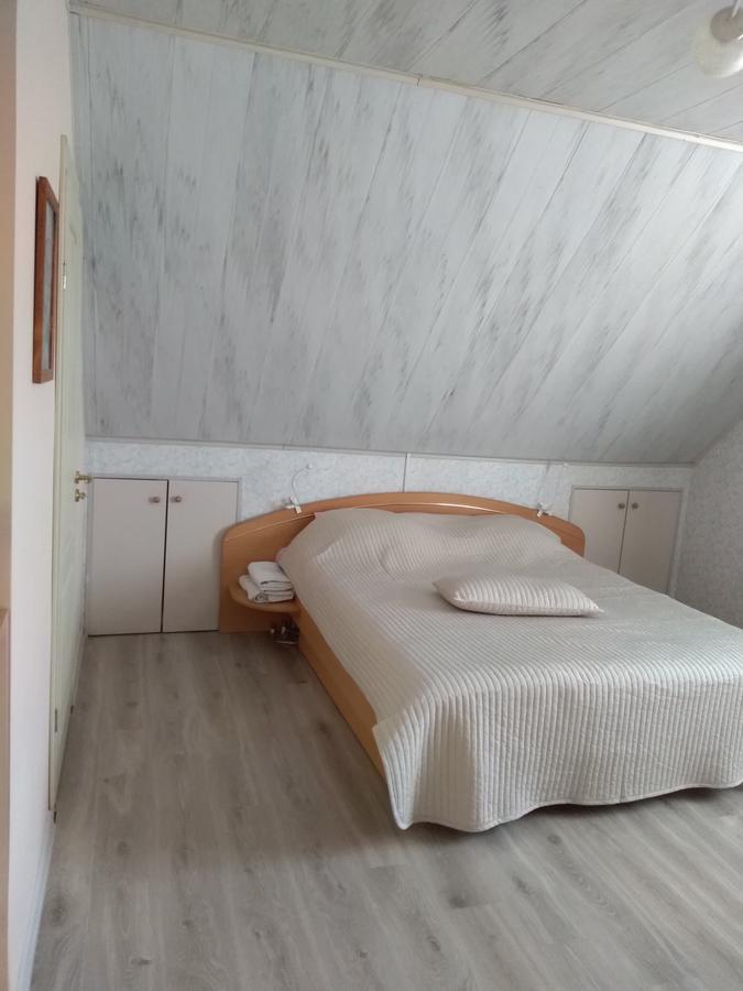 Augutes Zurlienes Apartamentai Trakai Exteriör bild